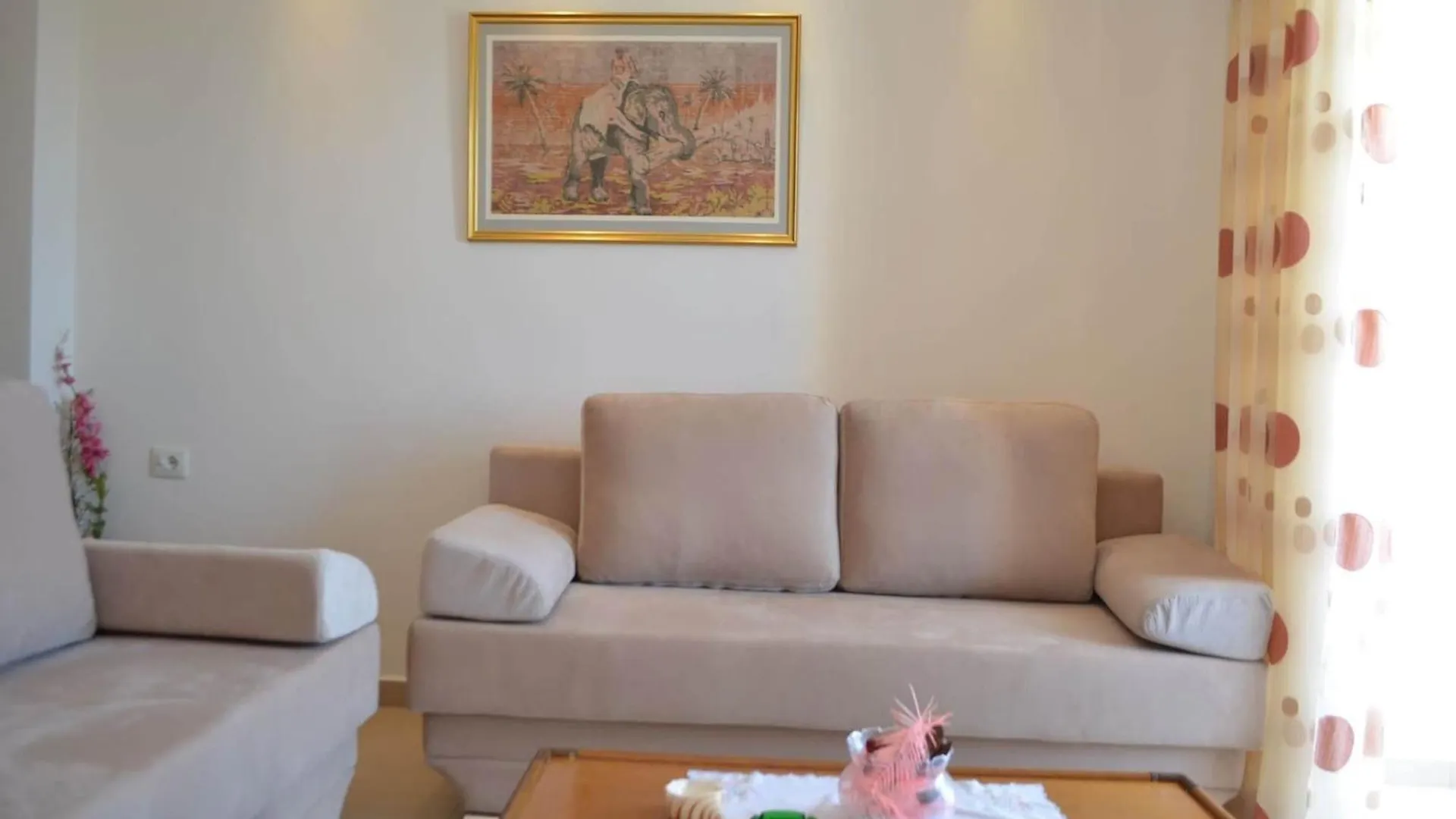 Beachfront Apartment In Saranda 0*, Sarande